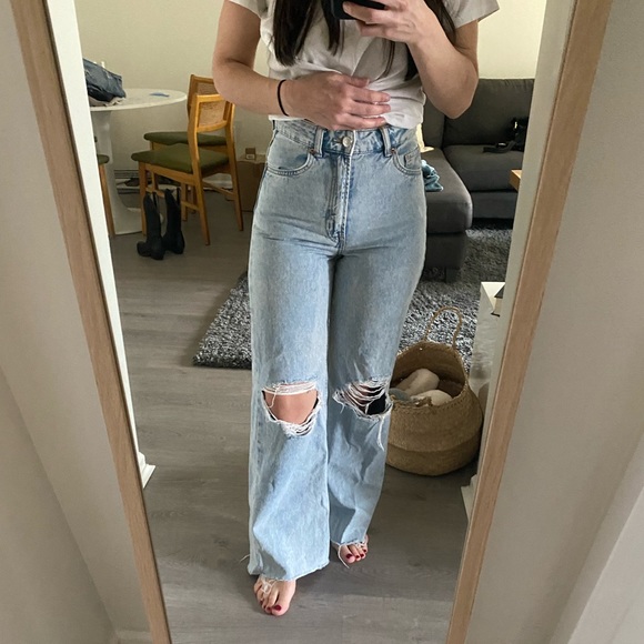H&M Wide Leg High Waist Jeans - Picture 1 of 4